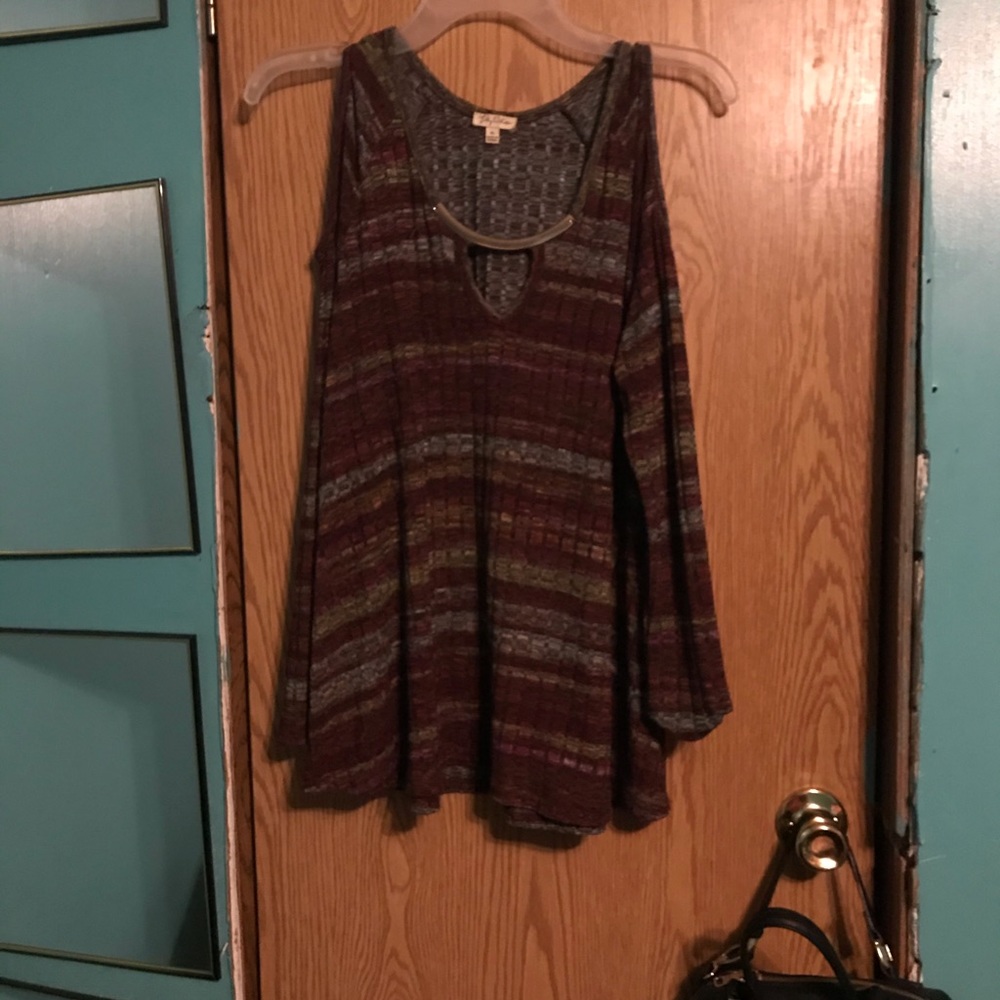 Sweater - Picture 3 of 3